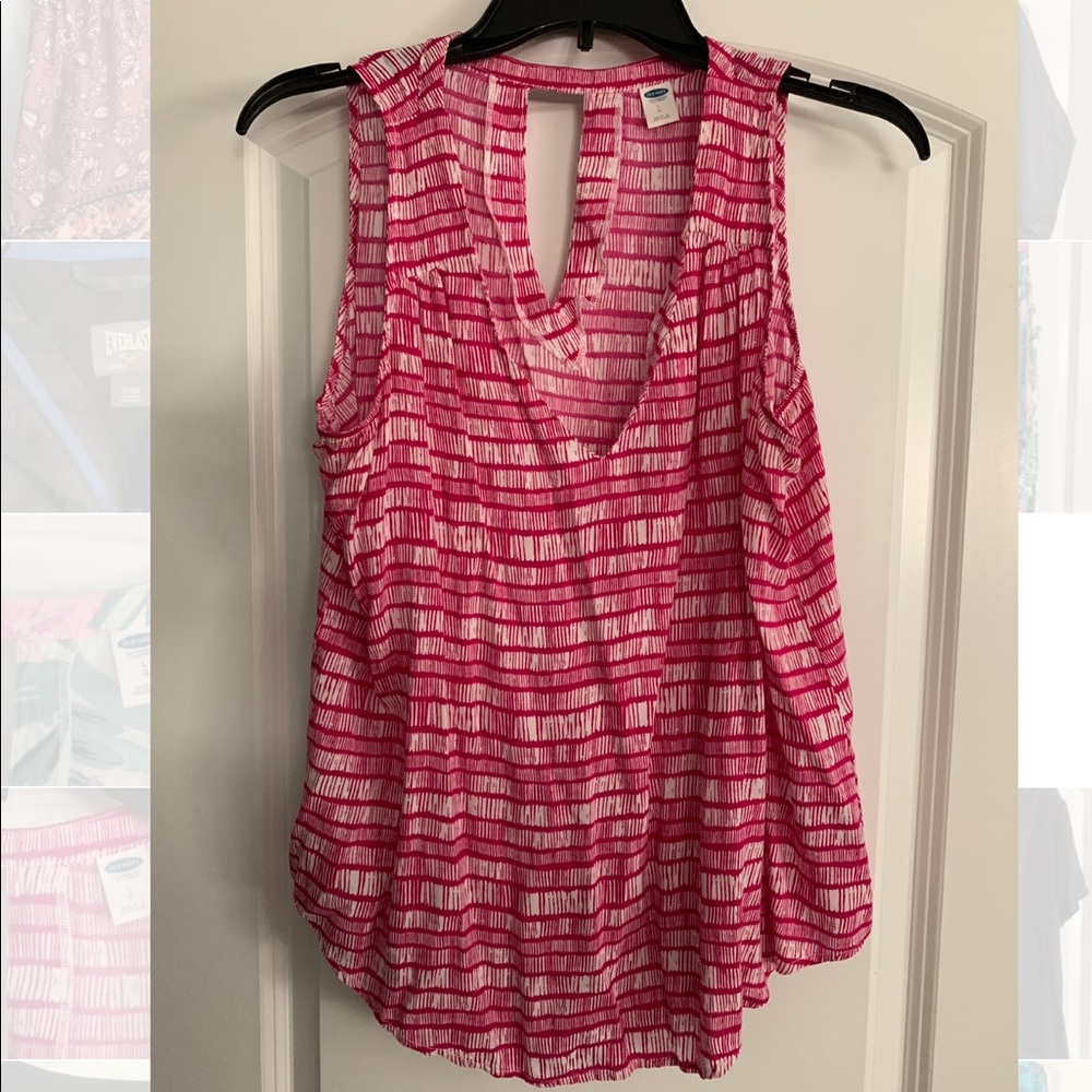 Pink/white tank top